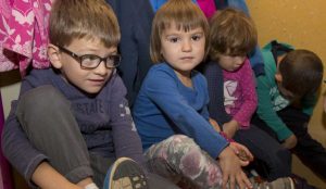 Zupan razdelil knjigo Zacarani gozd – v tednu otroka 19