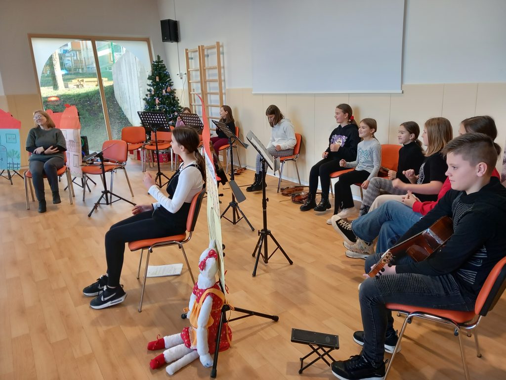 GLASBENO POPOTOVANJE Z GLASBENO ŠOLO