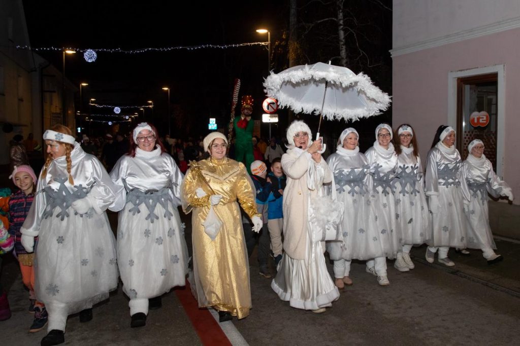 POZDRAV ZIMI in PRAZNIK LUČI 2023
